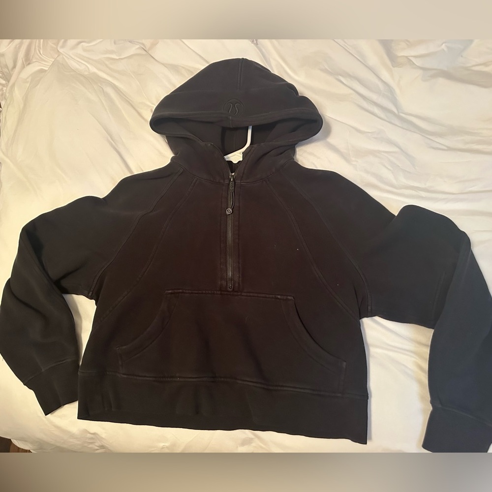 Black Lululemon Scuba